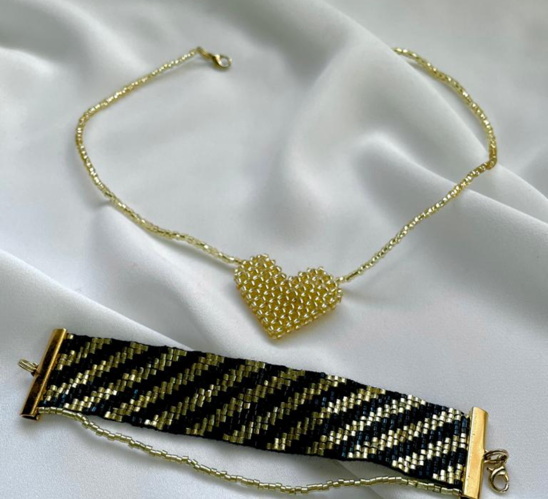 gold_bracelet_and_ring.png